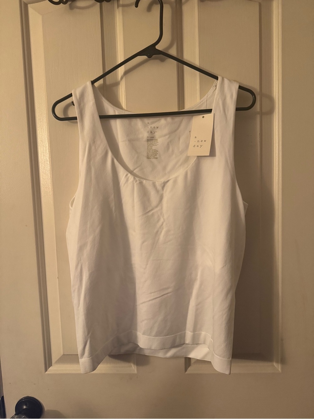 a new day White Scoop Neck Tank Top